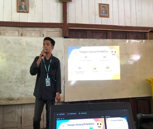 Mahasiswa MBKM Mensosialisasikan Pentingnya Pendidikan di Kelas VI SDN Pilang 1 Kecamatan Jabiren Raya